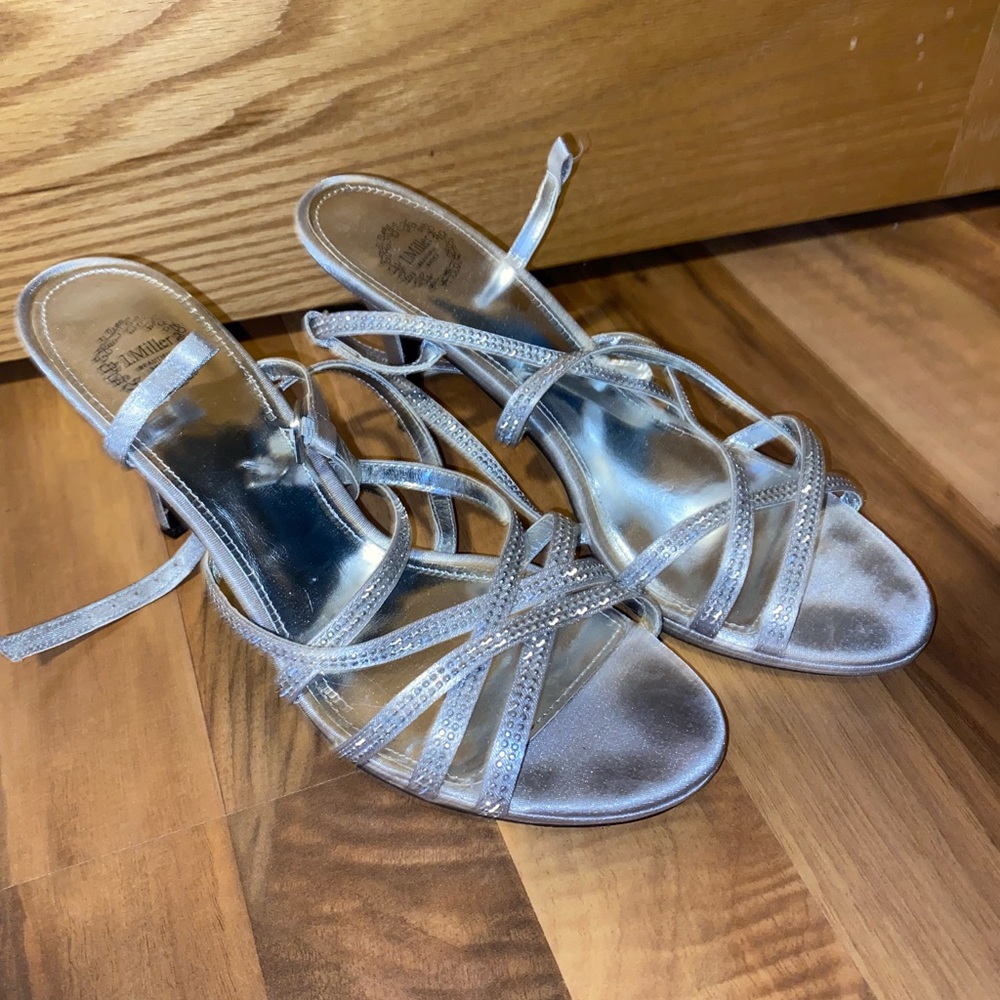 I. Miller size 8 Heels